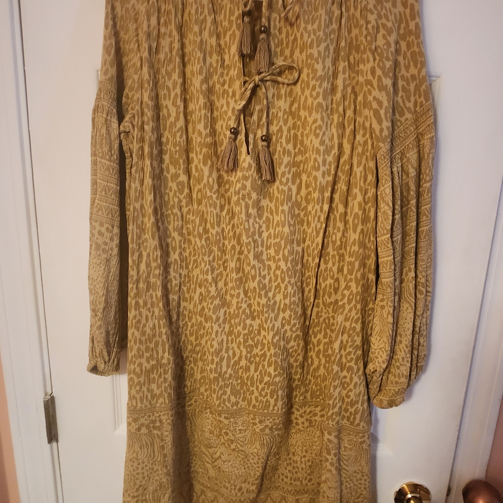 SPELL WILD THING TUNIC